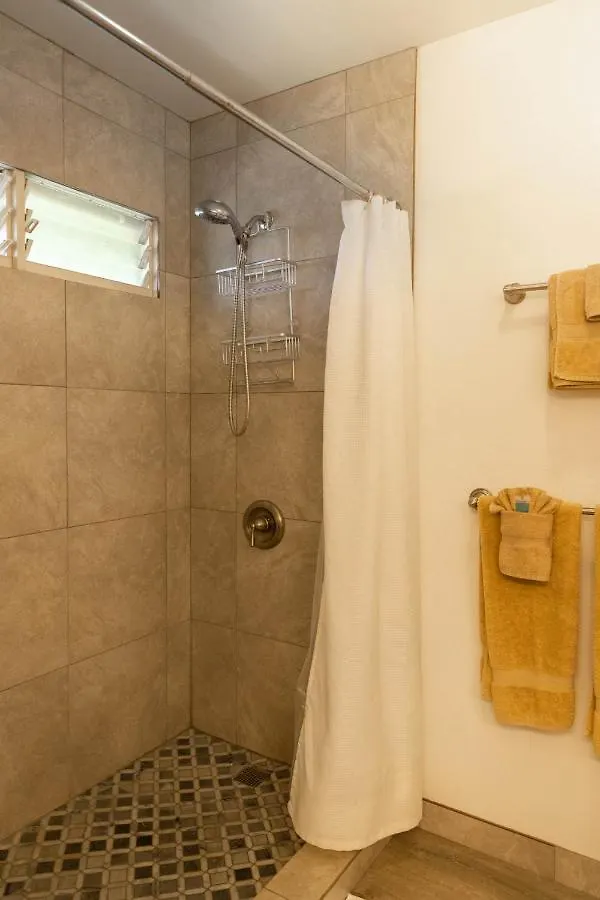 Puu Koa Palms Vacation Rental Haiku 0*,